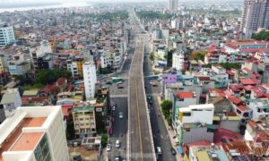 Điểm nhấn của tuyến đường là cầu vượt thép tại nút giao Hồng Tiến - Nguyễn Văn Cừ. (Ảnh: Báo Tiền Phong)